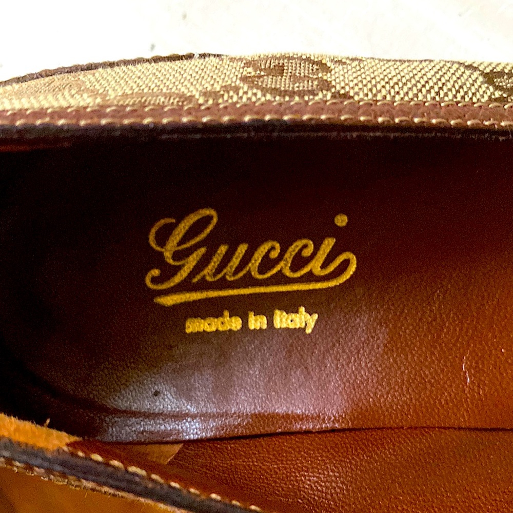 Gucci flats with bamboo emblem